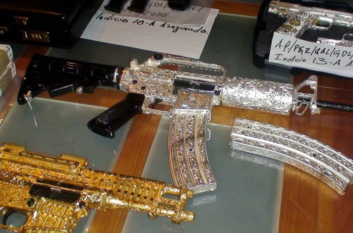 Оружие мексиканского наркобарона Лобо Валенсиа