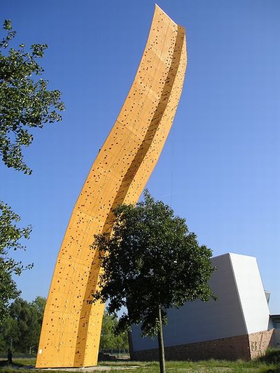 Самый высокий скалодром в мире