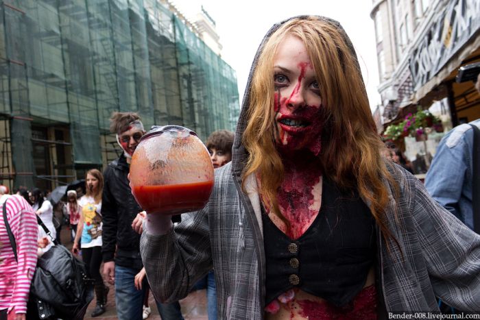 Шествие зомби в Москве