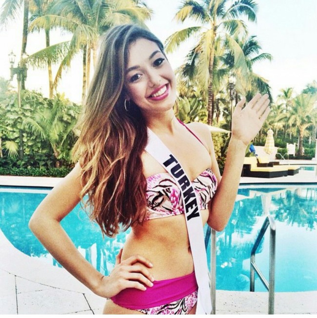 Как прошел выход в купальниках на конкурсе «Мисс Вселенная 2015»