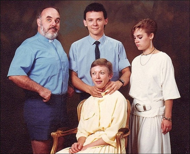 Самые нелепые семейные фотографии (25 фото)