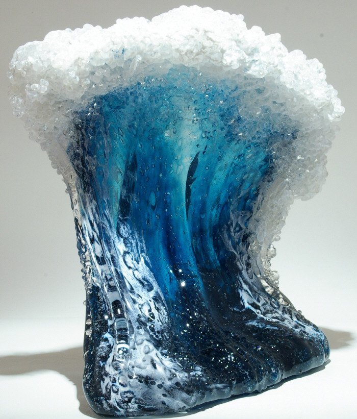 Морские волны в скульптурах Марши Блейкер и Пола ДеСоммы
