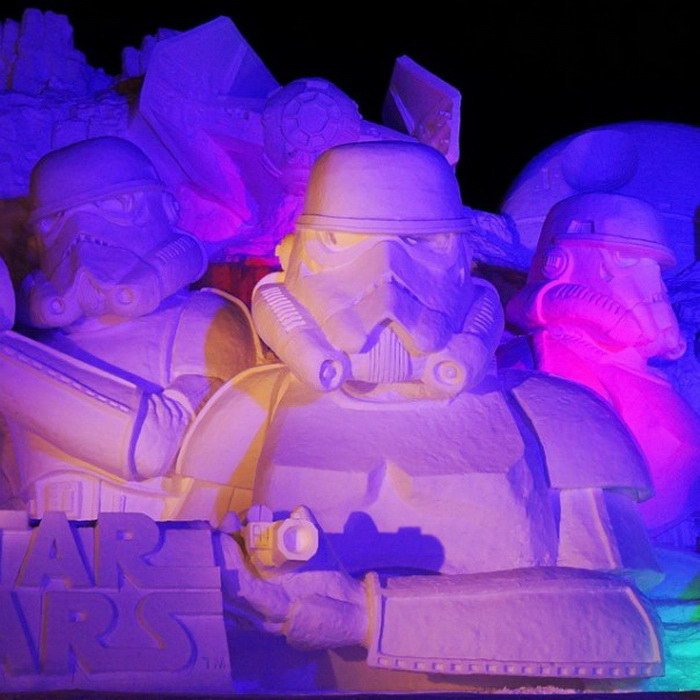 Снежная скульптура «Звездных войн» (12 фото)