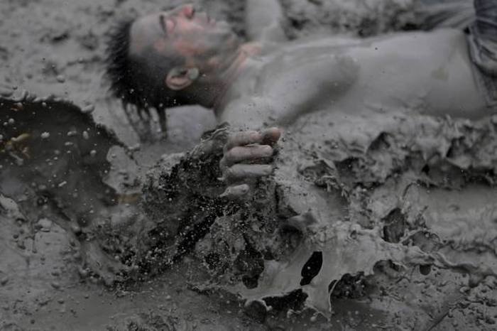 Boryeong Mud Festival - фестиваль для любителей грязи (28 фото)