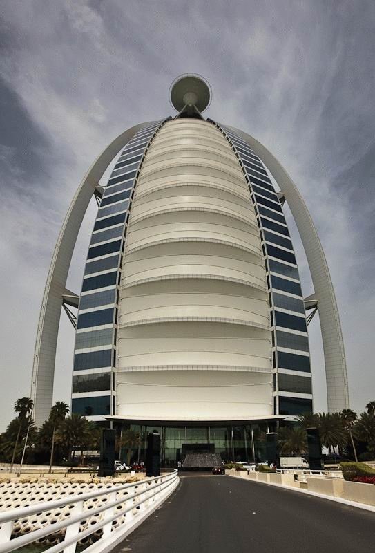 Шикарная гостиница в Дубае (32 фото)