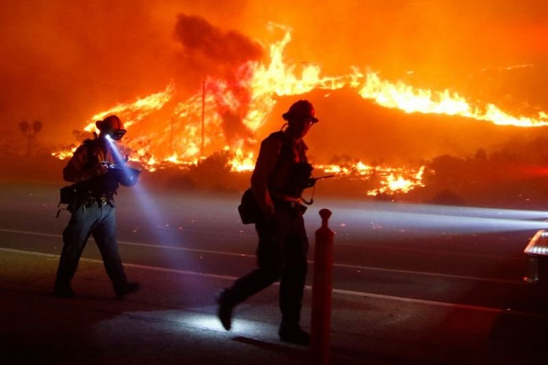 Даже зимой в Калифорнии пылают пожары