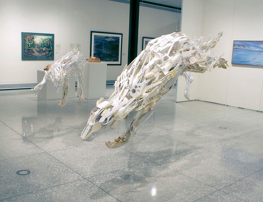 Скульптуры животных из использованного пластика, которые создаёт Саяка Ганц