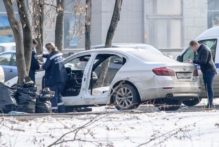 В Москве неизвестные раскурочили автомобиль BMW