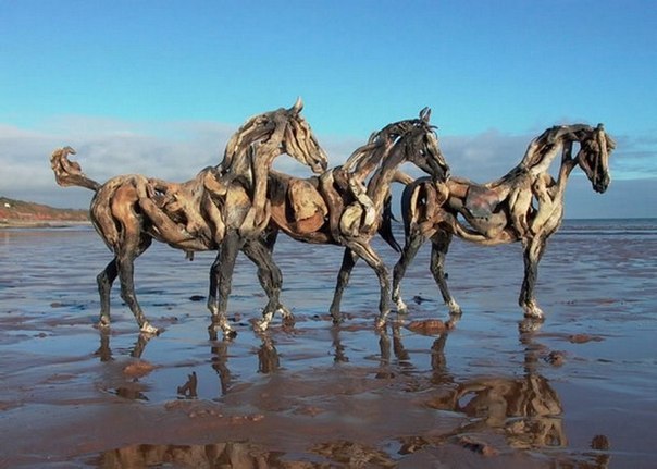 Скульптуры лошадей художница Хизер Янск