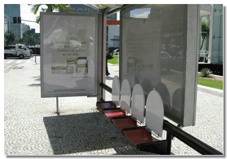 Самые прикольные автобусы и автобусные остановки (18 фото)