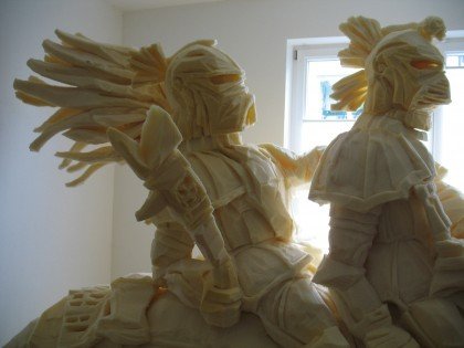Скульптуры из строительной пены (11 фото)