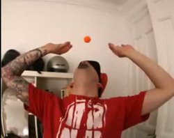Трюки с теннисными мячами