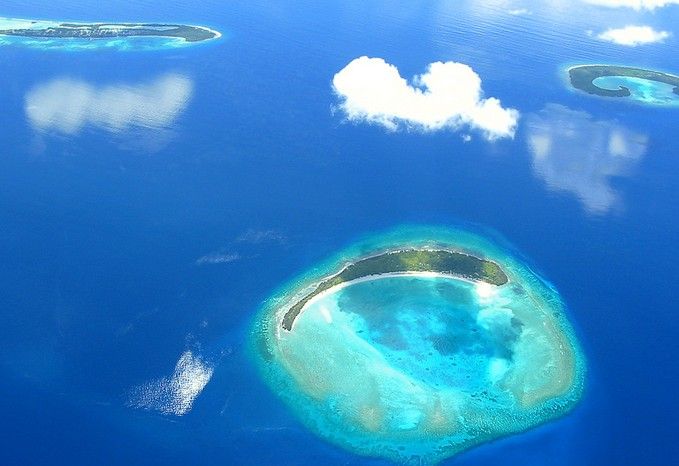 Острова с борта самолета