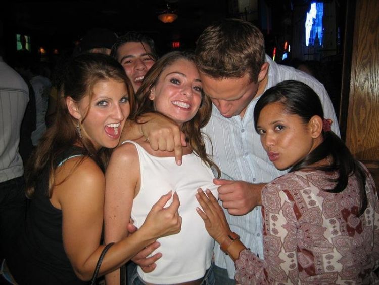 Красота женской груди