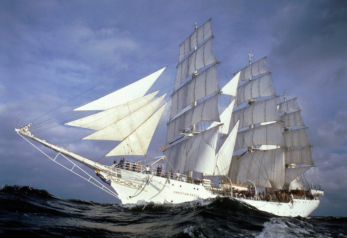 Парусники (46 фото)