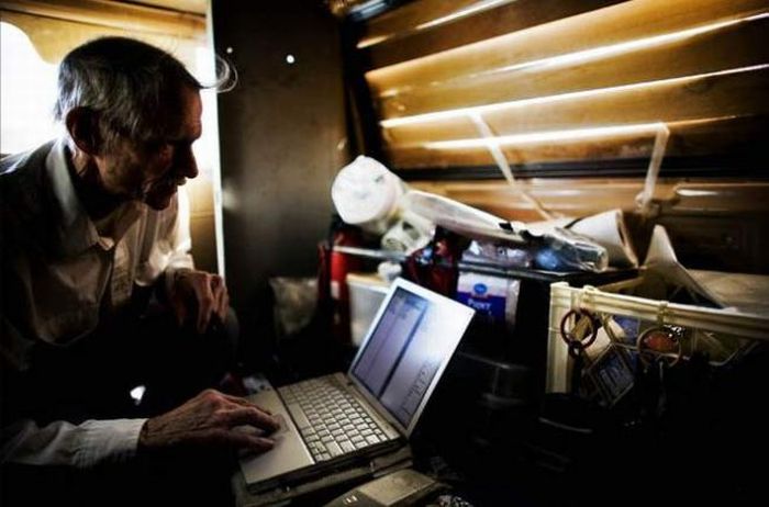 Бомжы блггеры (США)