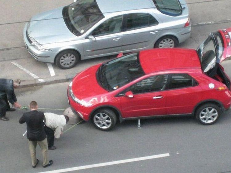 Вот так выехала)