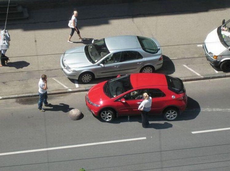 Вот так выехала)