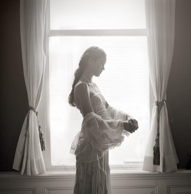 Задумчивые девушки (есть Ню)