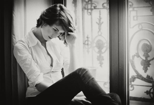 Задумчивые девушки (есть Ню)