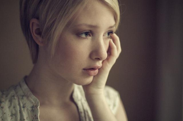 Задумчивые девушки (есть Ню)