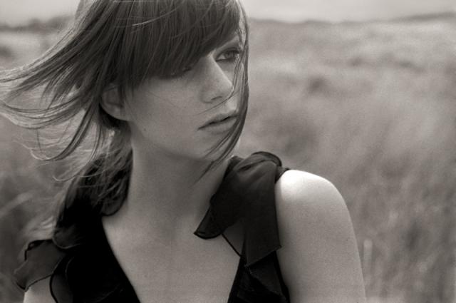 Задумчивые девушки (есть Ню)