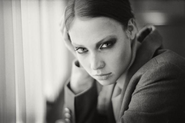 Задумчивые девушки (есть Ню)