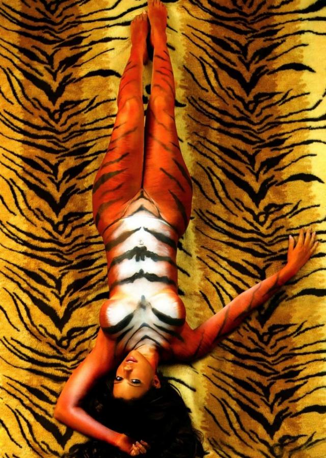 Тигрица (Ню)