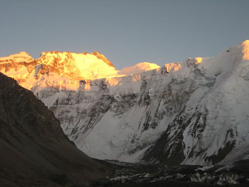 Закат в гора(красота)