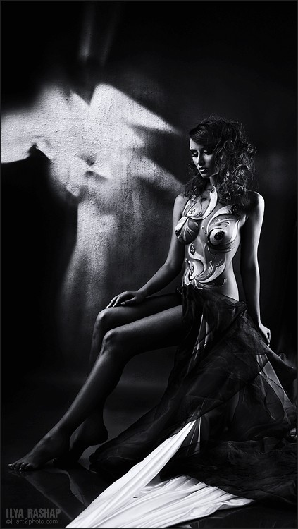 Прикольный бодиарт (Ню)