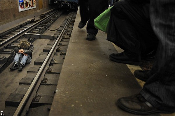 Попытка самоубийства в питерском метро
