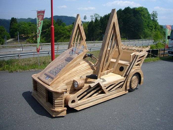 Манива - деревянный автомобиль