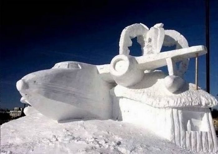 Скульптуры из снега (29 фото)