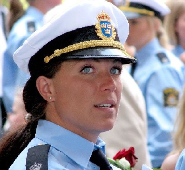 Девушки - полицейские (35 фото)