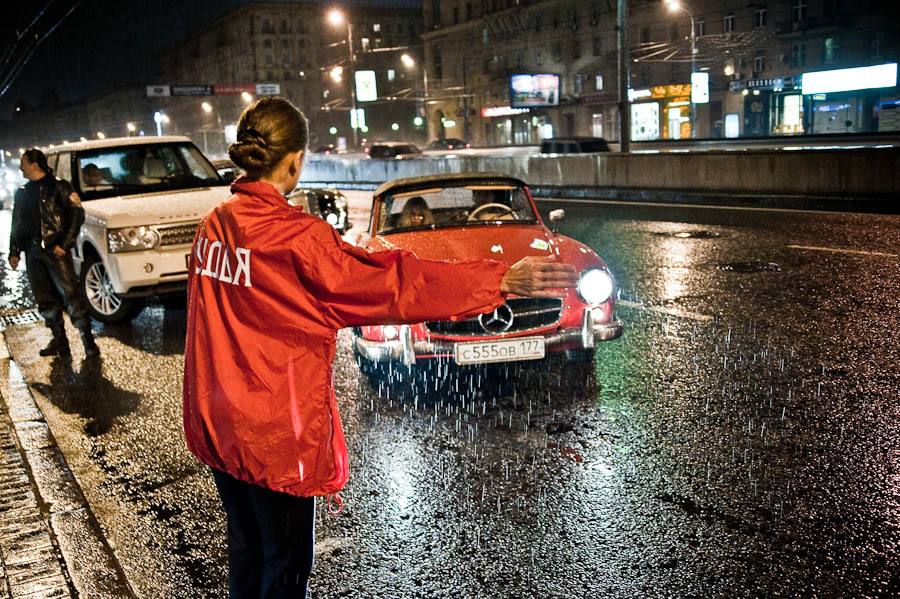 Гонка ретро автомобилей в Москве