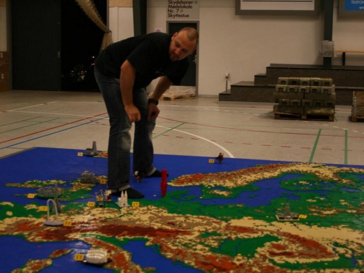 Карта Европы из Лего