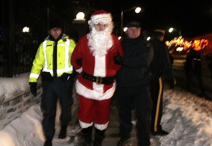 Санта Клаусы и полиция