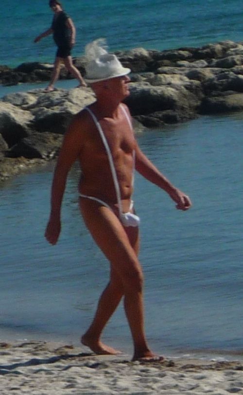 Хаха, вот это плавки)))