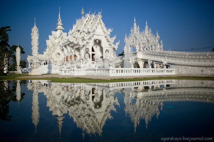 Белый храм на севере Тайланда