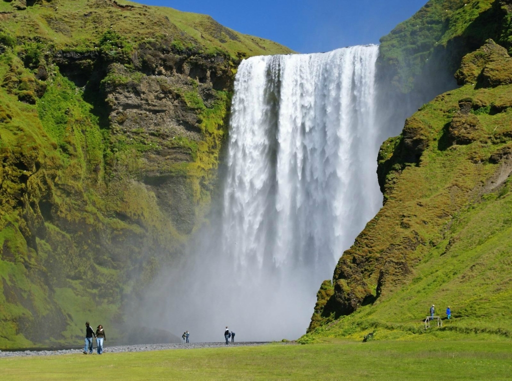 Скогафосc - одно из самых красивых мест Исландии