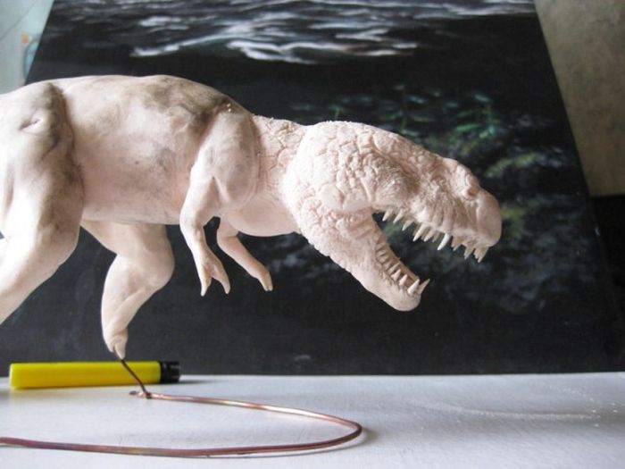 Классная фигурка динозавра своими руками