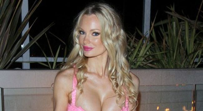 Девушки с немаленьким бюстом