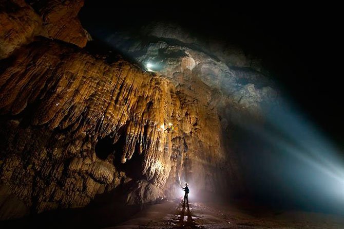 Сон Дунг-самая большая пещера в мире