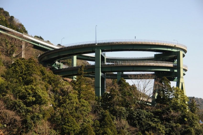 Кавацу-Нанадару-мост-петля в Японии