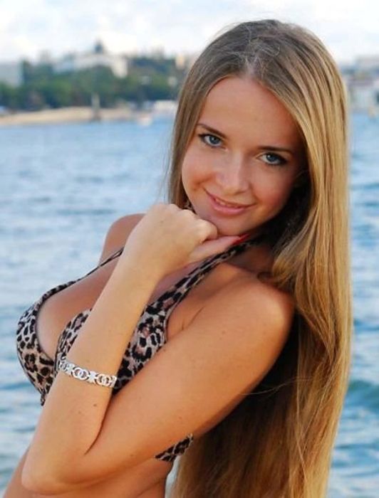 Участницы конкурса красоты Мисс Крыма 2013