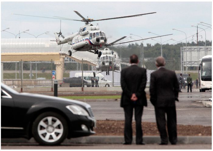 Интерьер вертолета Ми-8 президента РФ