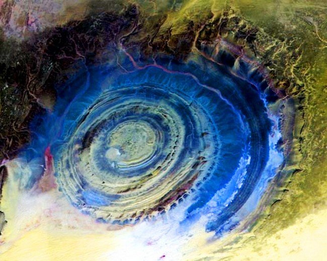 Удивительный Глаз Сахары в Мавритании