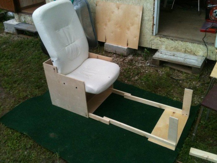 Самодельное раскладное гоночное кресло для автосимулятора (35 фото)