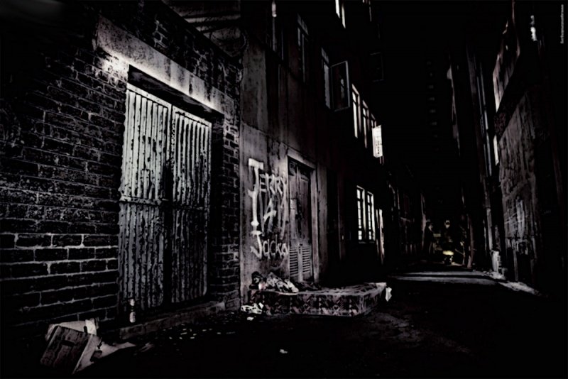 Ночные жуткие улицы (22 фото)