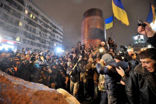 Киев Золотой Унитаз - давайте вспомним как это было
